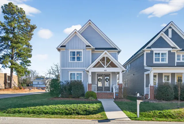 $699,900 | 401 Carolina Avenue, Raleigh, NC 27606