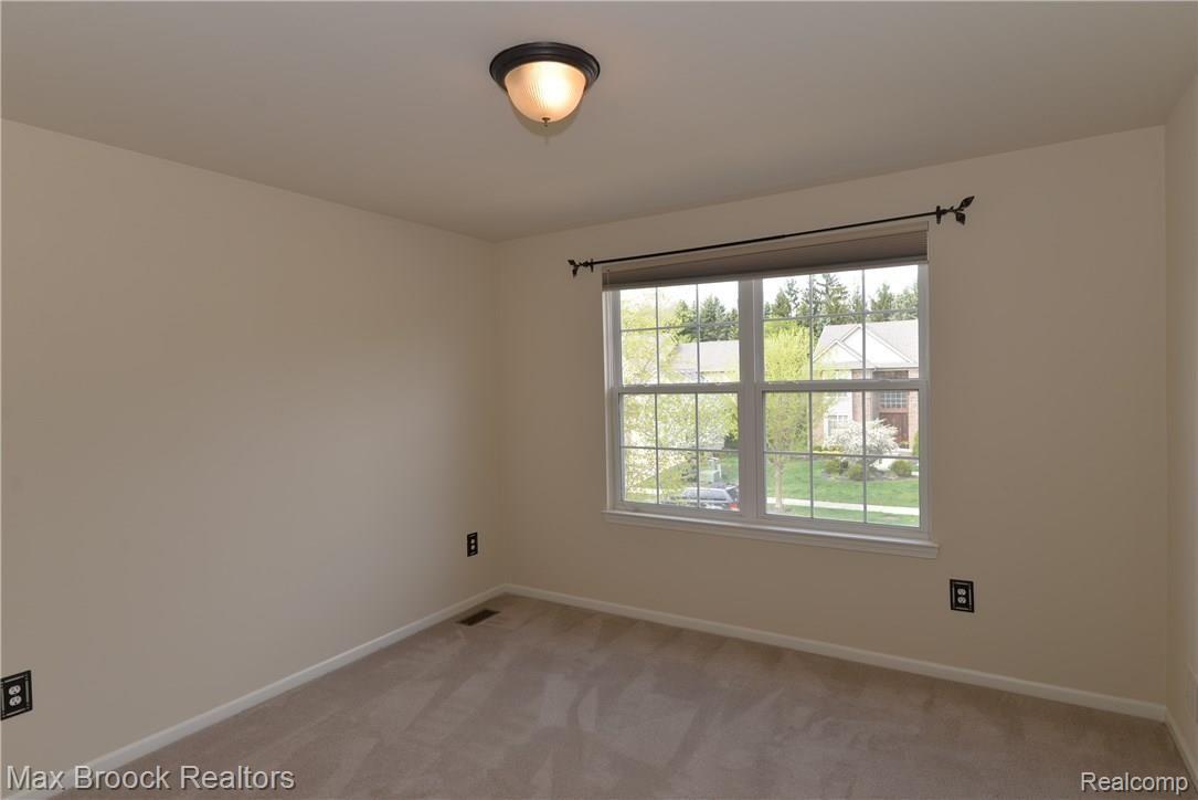2407 Jackson Drive Rochester, MI 48309 - Photo 41 of 56 WES_9855.JPG