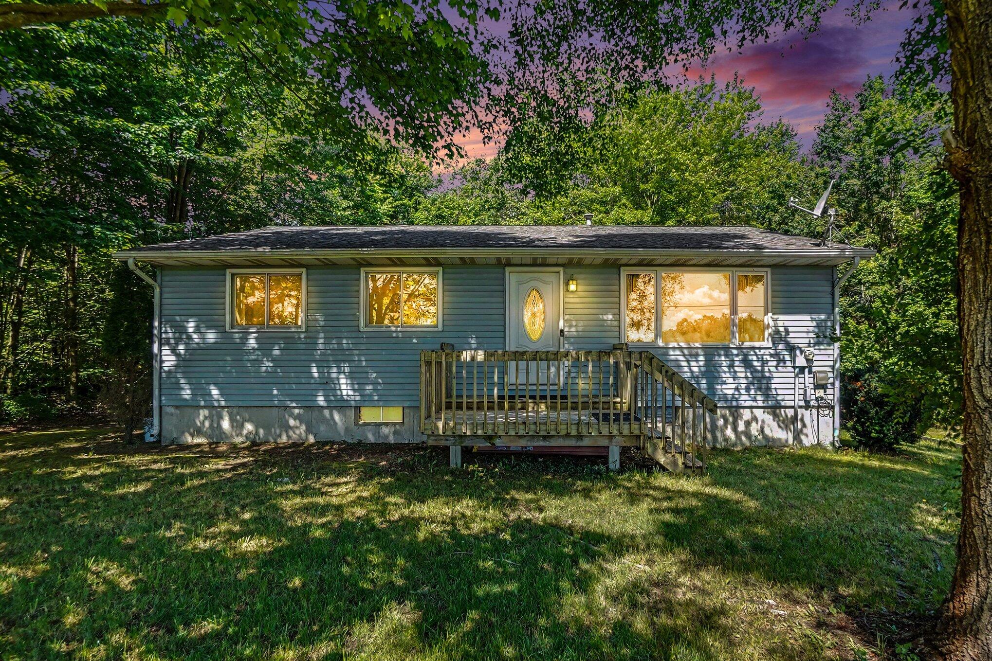 13205 120th Avenue Rodney, MI 49342 - Photo 1 of 32 001_file_6371
