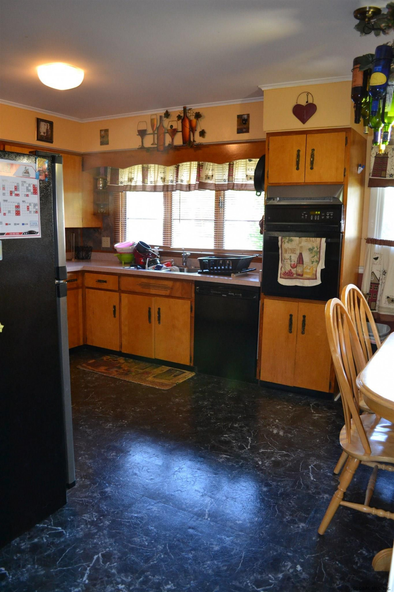 377 Reynolds Road Moreau, NY 12828 - Photo 6 of 33 Photo 6