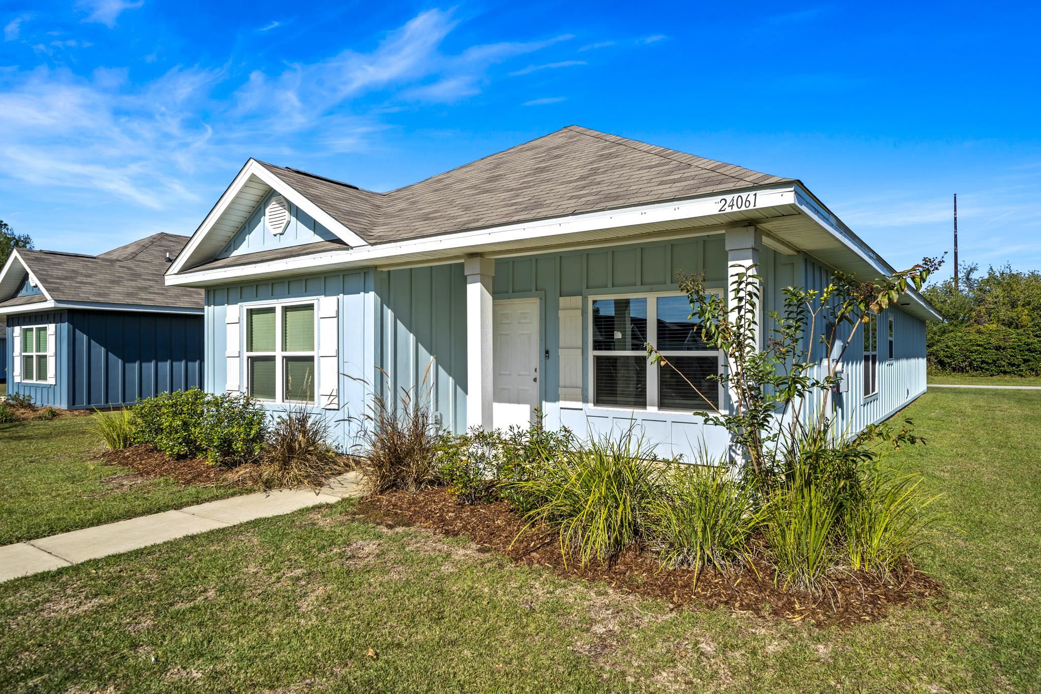 24061 Veranda Circle Elberta, AL 36530 - Photo 2 of 22