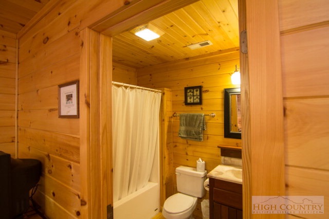 661 Timberlane Drive Boone, NC 28607 - Photo 6 of 37 Gallery Image 6