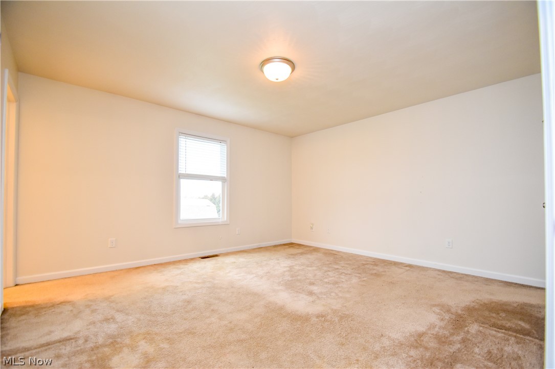 4850 Kirk Road Austintown, OH 44515 - Photo 13 of 29 Gallery Image 13