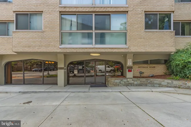 $219,900 | 922 24th Street Northwest, Unit 415, Washington, DC 20037