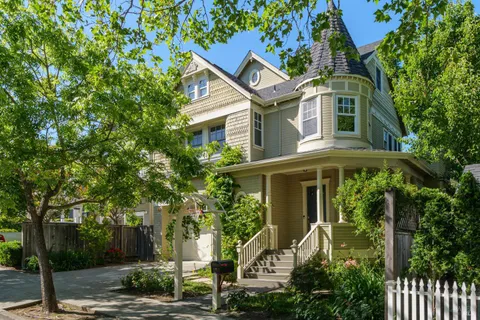 $2,995,000 | 8 Center Street, San Rafael, CA 94901