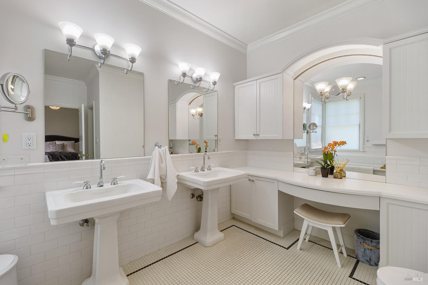 8 Center Street San Rafael, CA 94901 - Photo 15 of 29