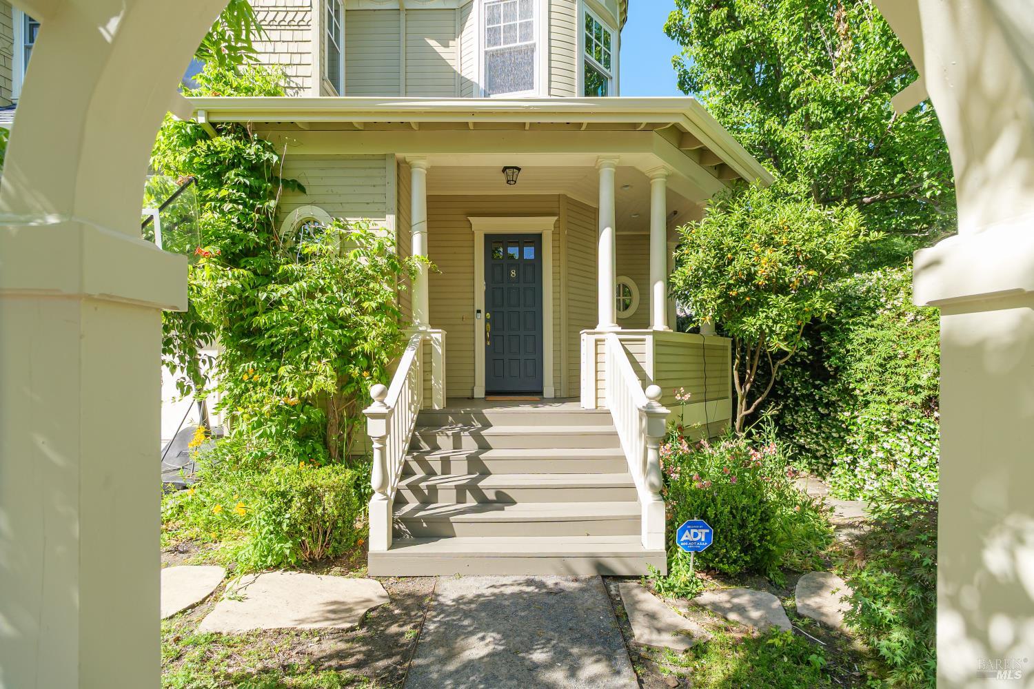 8 Center Street San Rafael, CA 94901 - Photo 33 of 34
