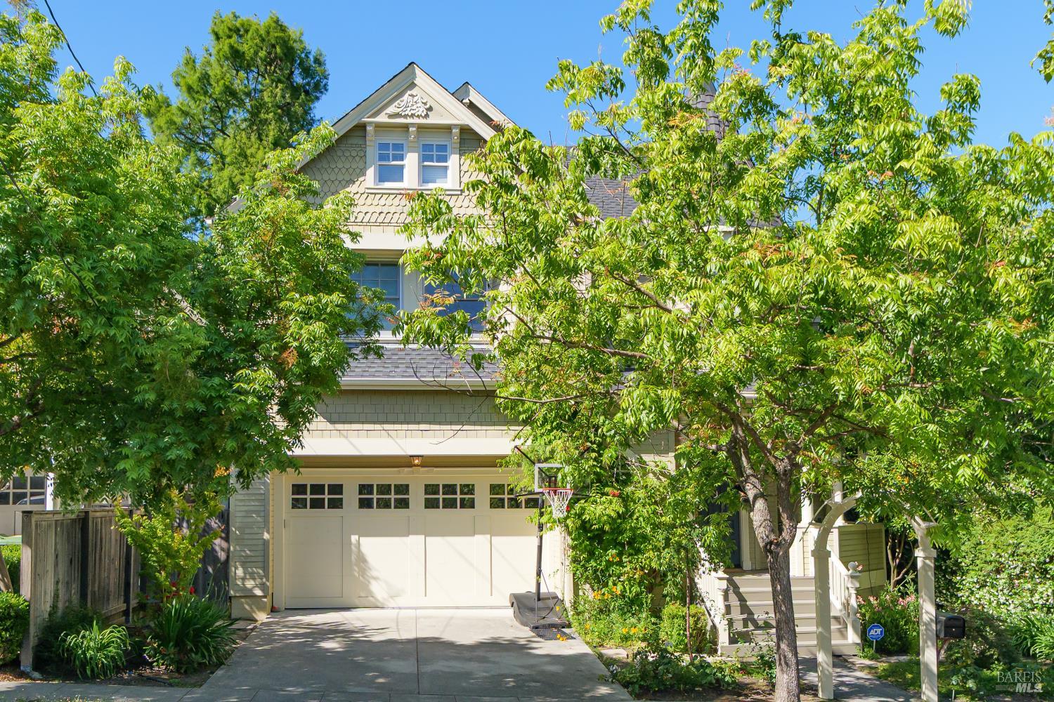 8 Center Street San Rafael, CA 94901 - Photo 34 of 34
