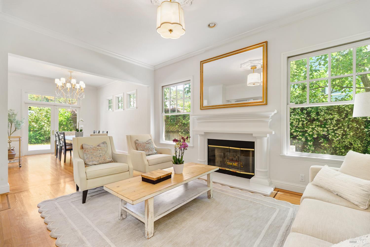 8 Center Street San Rafael, CA 94901 - Photo 8 of 29