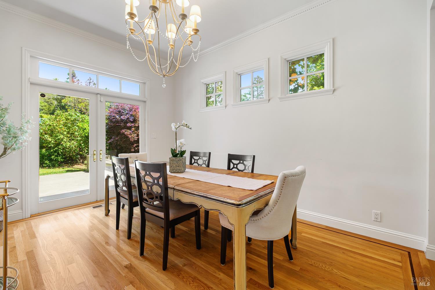 8 Center Street San Rafael, CA 94901 - Photo 10 of 29