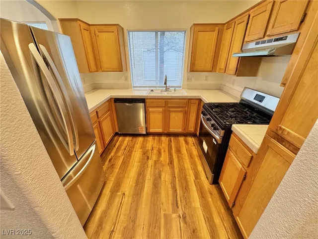 $1,800 | 9916 La Paca Avenue, Las Vegas, NV 89117