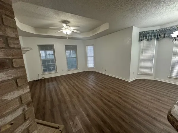 $2,200 | 2411 Oak Brook Drive, Portland, TX 78374