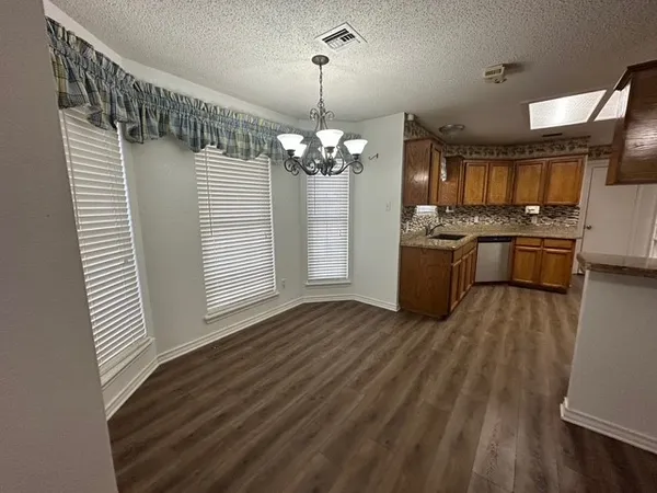 $2,200 | 2411 Oak Brook Drive, Portland, TX 78374