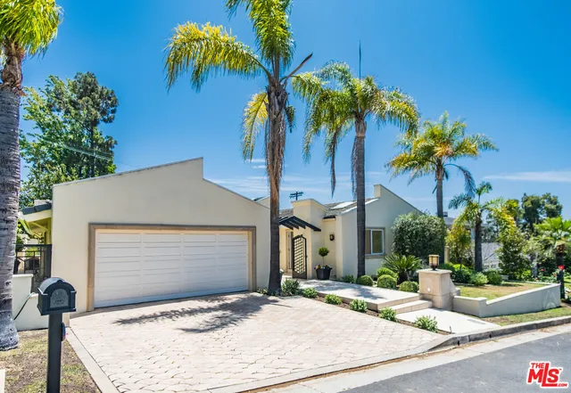 $16,950 | 480 North Robinwood Drive, Los Angeles, CA 90049