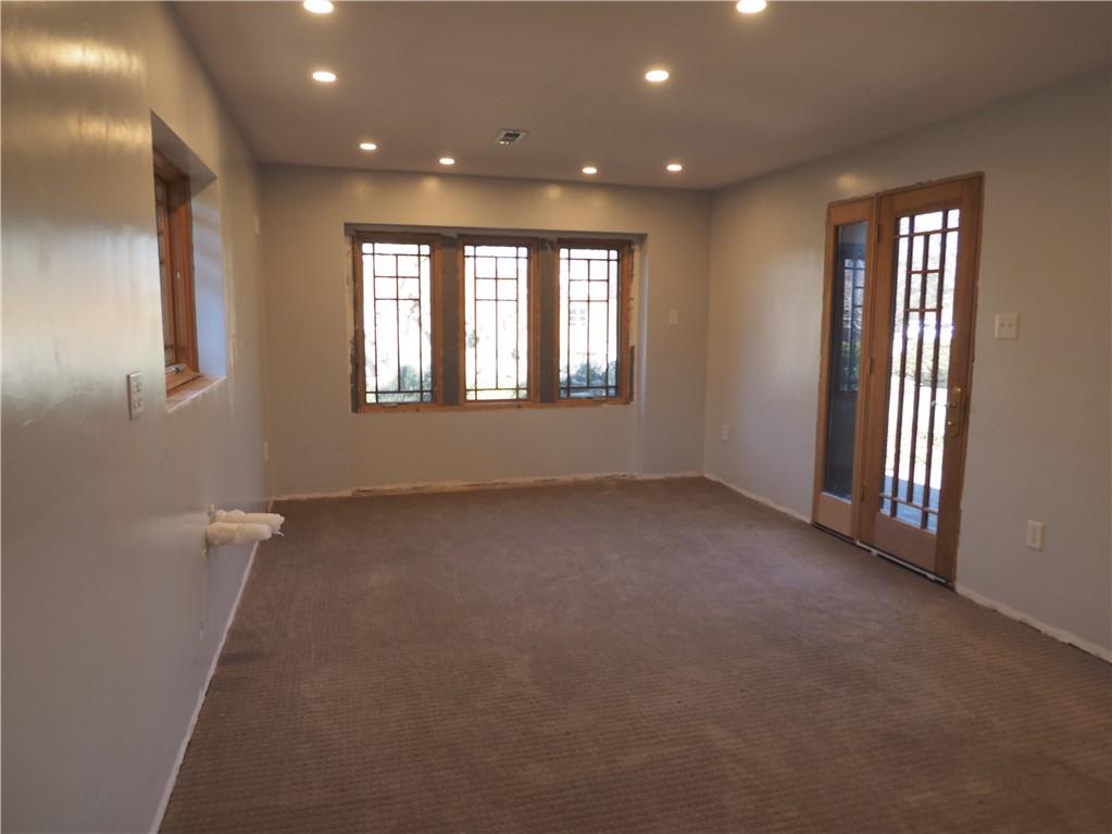 55 Markham Drive Pittsburgh, PA 15228 - Photo 11 of 25