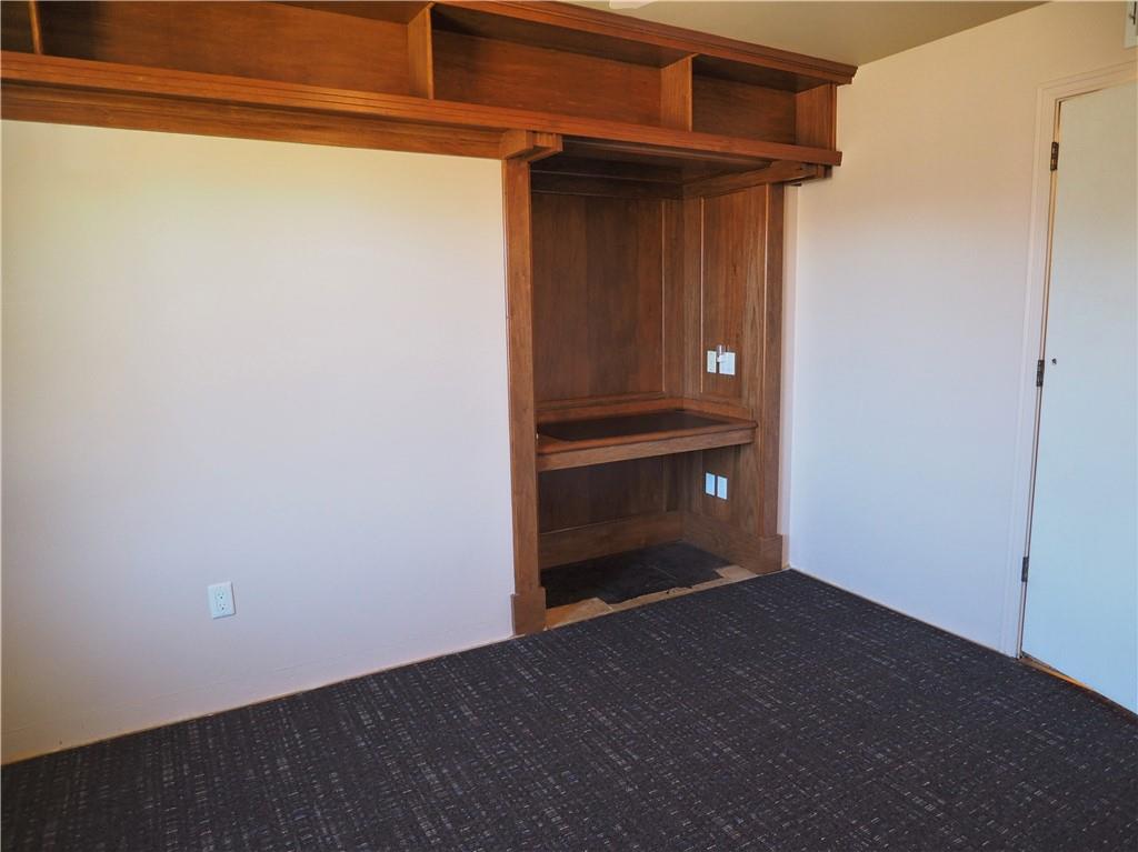 55 Markham Drive Pittsburgh, PA 15228 - Photo 17 of 25