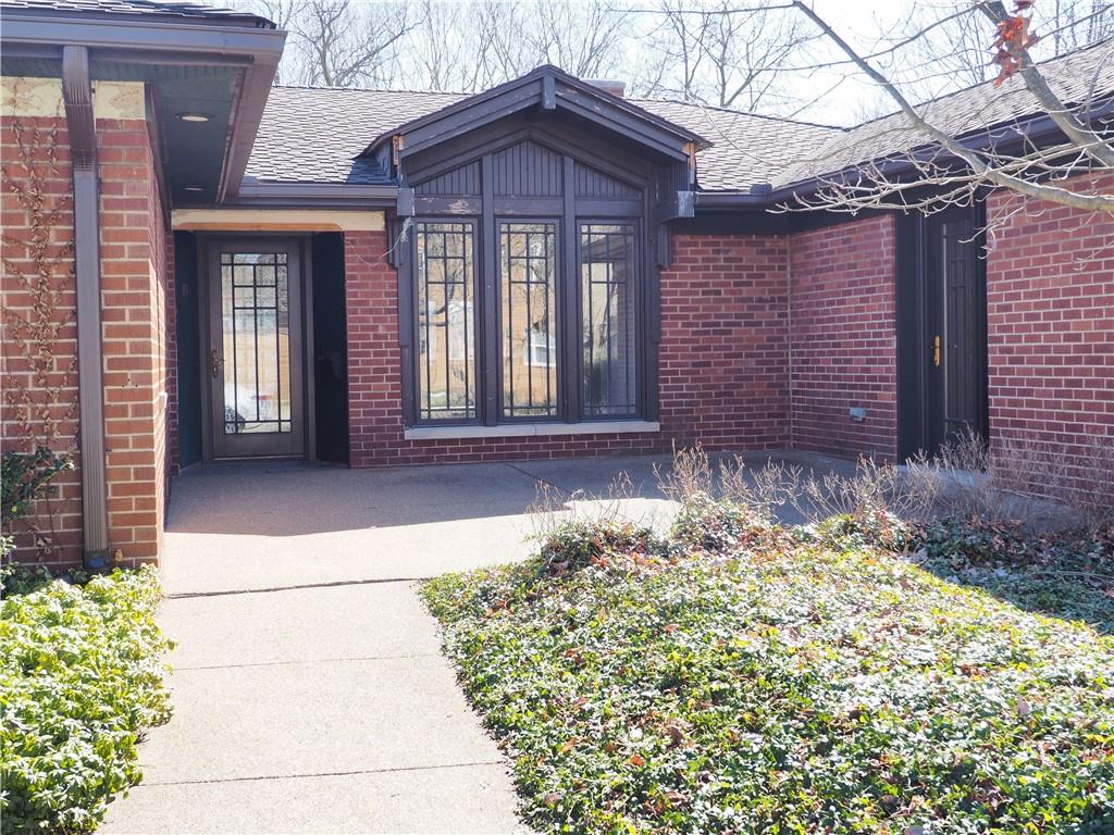 55 Markham Drive Pittsburgh, PA 15228 - Photo 3 of 25