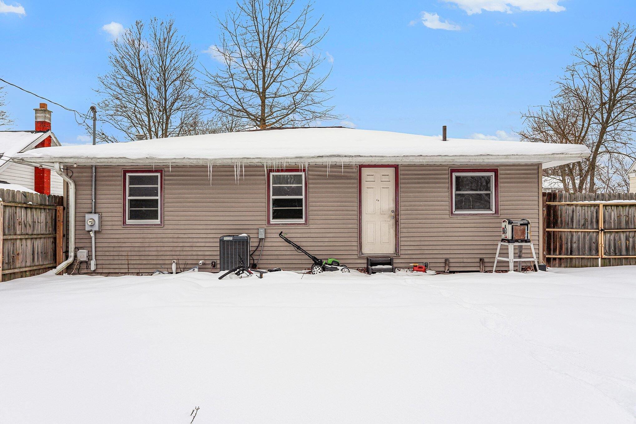 505 North Fourth Street Sturgis, MI 49091 - Photo 14 of 17 015_file_4018