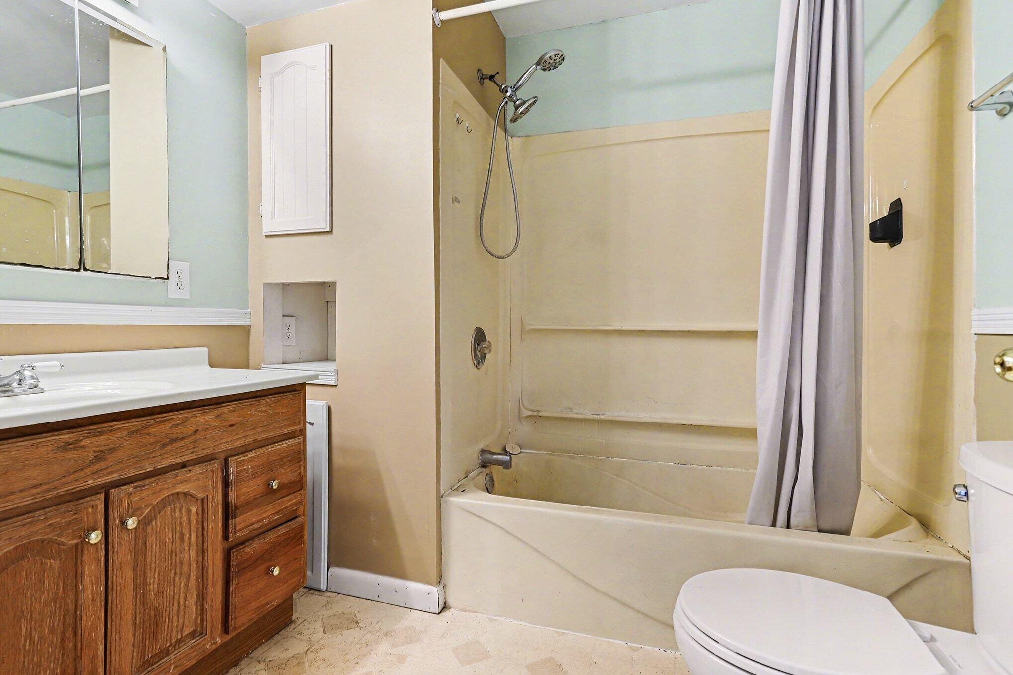 505 North Fourth Street Sturgis, MI 49091 - Photo 9 of 17 009_file_2319