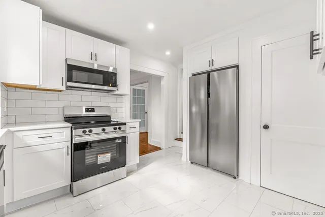 $479,900 | 123 Harlem Avenue, Bridgeport, CT 06606