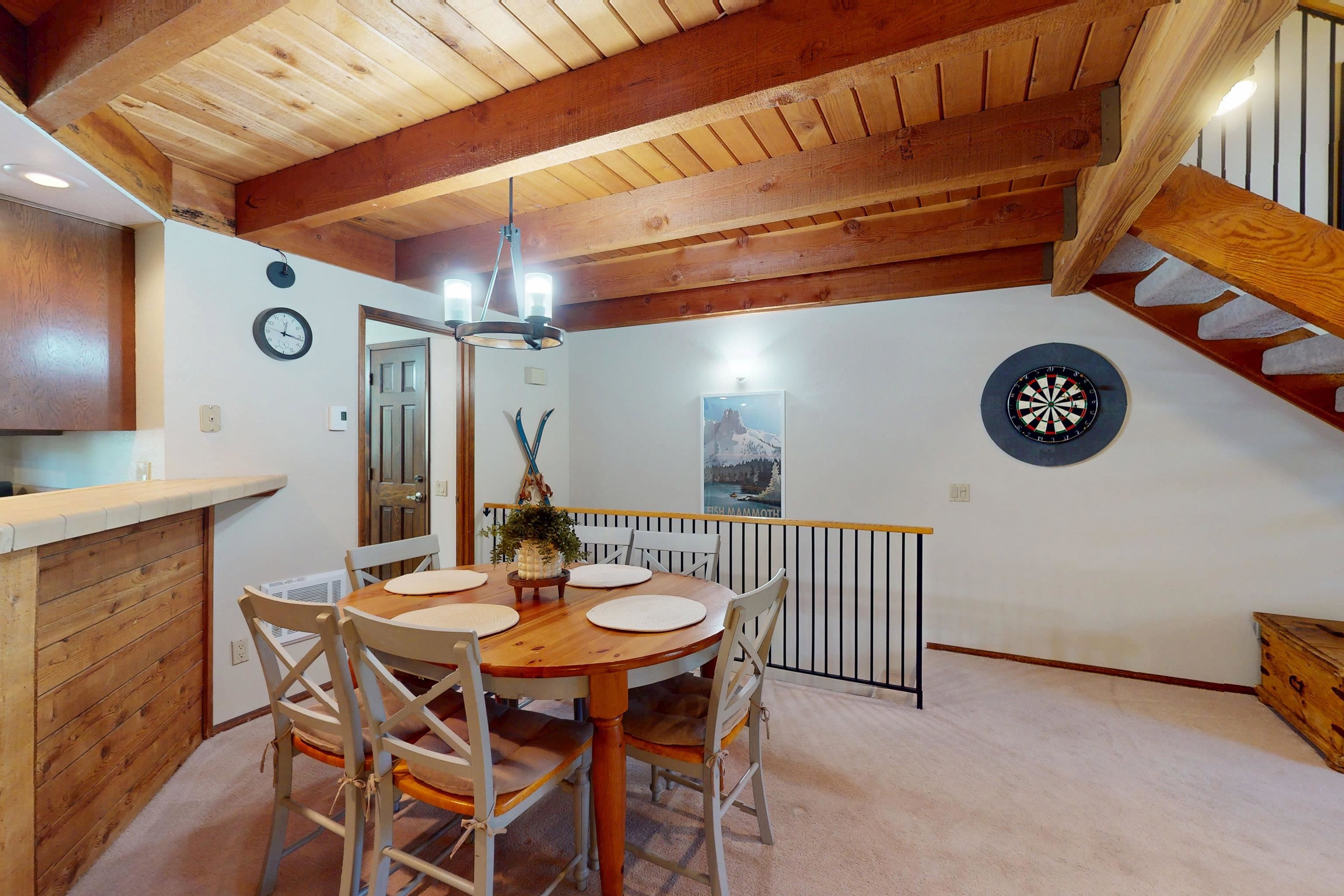 4710 Minaret Road, Unit 22 Mammoth Lakes, CA 93546 - Photo 8 of 32 Gallery Image 8