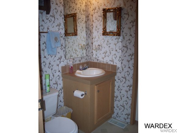 3731 Gila Road Golden Valley, AZ 86413 - Photo 17 of 20 full hall bath