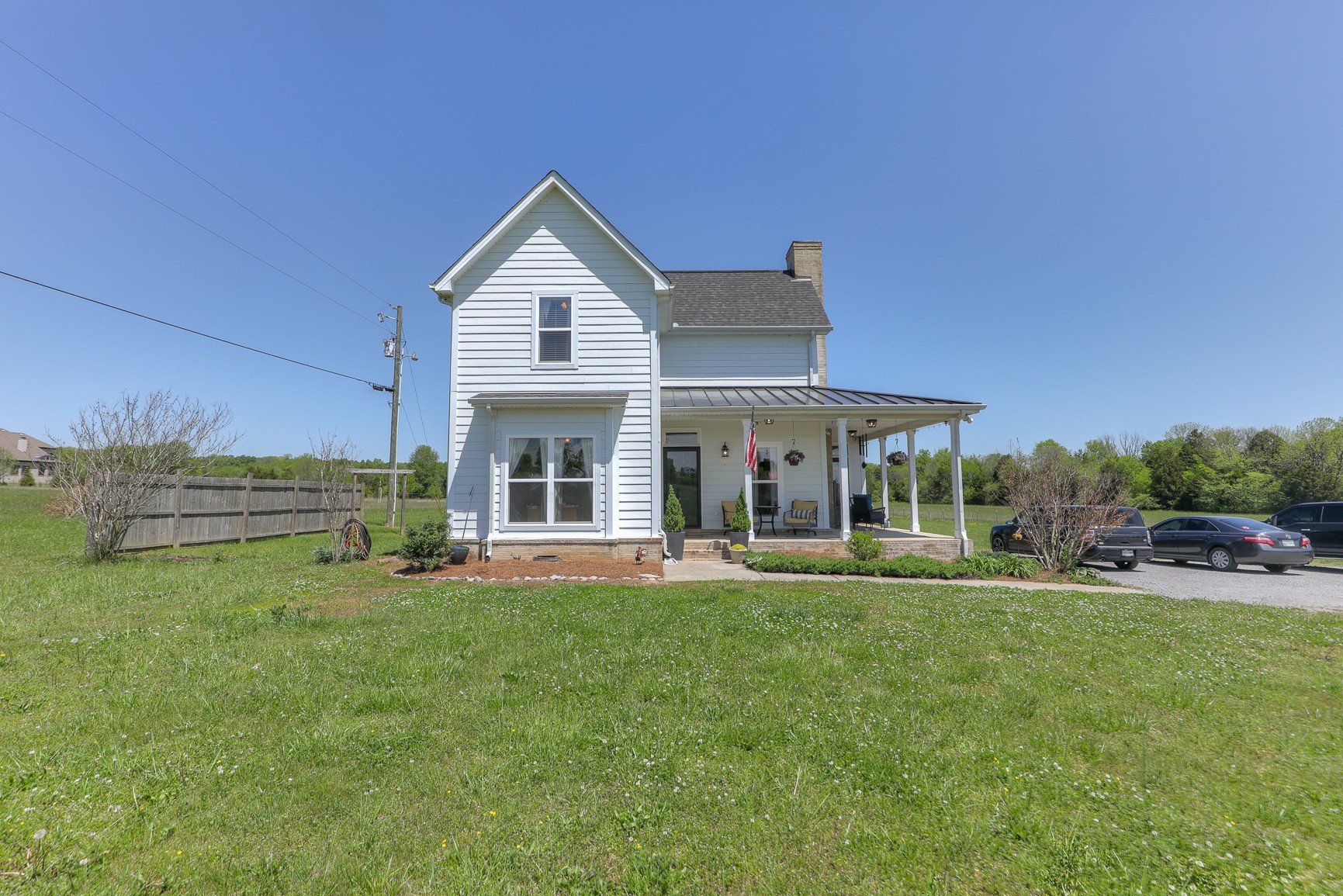 405 Burford Road Lebanon, TN 37087 - Photo 3 of 44 a view of a house with a yard and sitting area