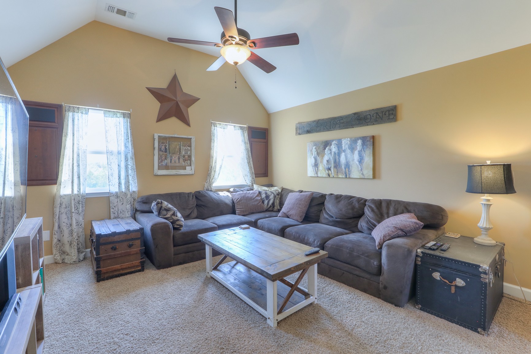 405 Burford Road Lebanon, TN 37087 - Photo 30 of 44 a living room with furniture and a window