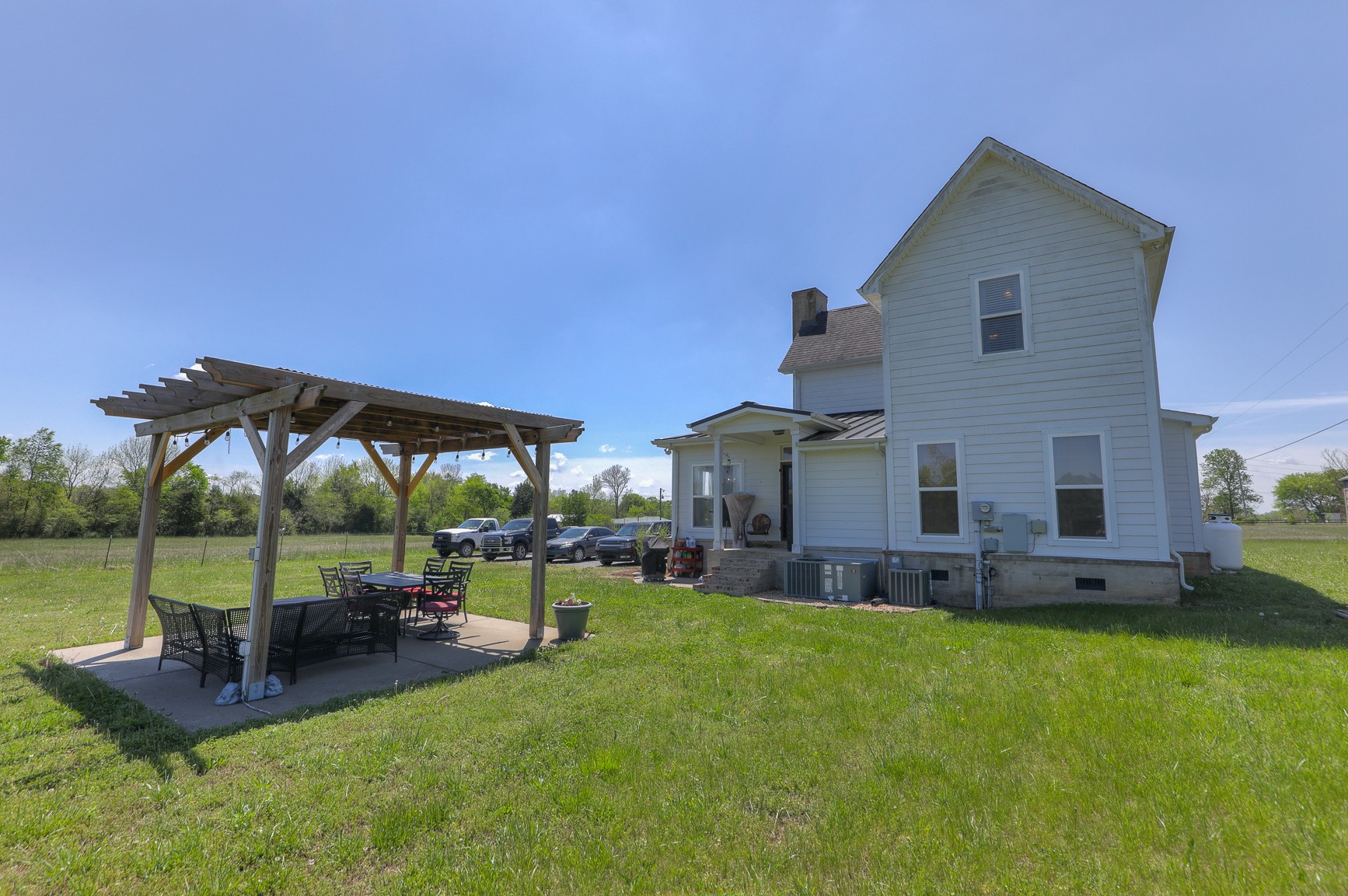 405 Burford Road Lebanon, TN 37087 - Photo 37 of 44 a view of a house with a yard porch and sitting area