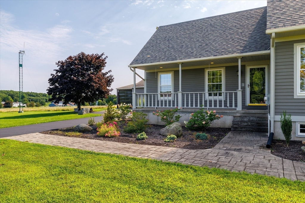 950 Glendale Road Wilbraham, MA 01095 - Photo 4 of 42 Gallery Image 4