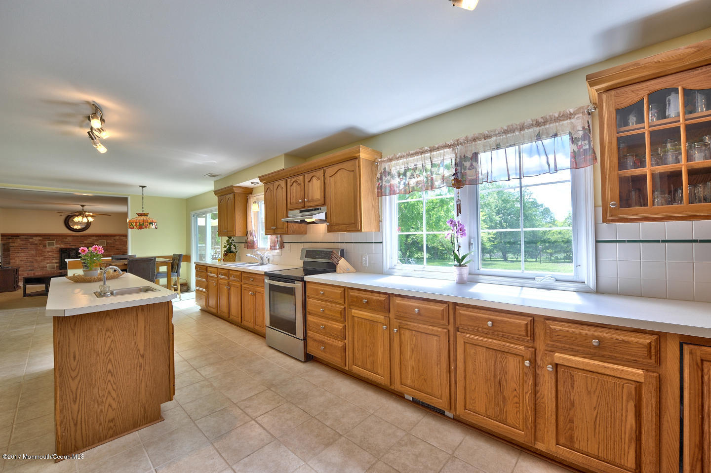 197 Burlington Path Road Cream Ridge, NJ 08514 - Photo 12 of 52 BURLINGTON%2019