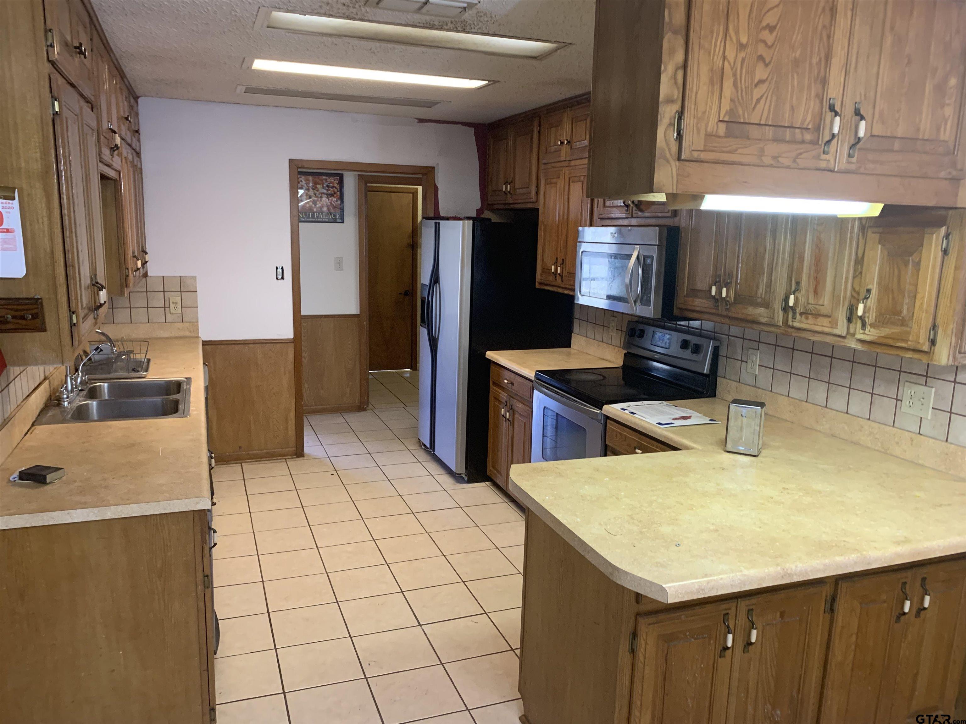 23077 3 Points Drive Frankston, TX 75763 - Photo 3 of 28