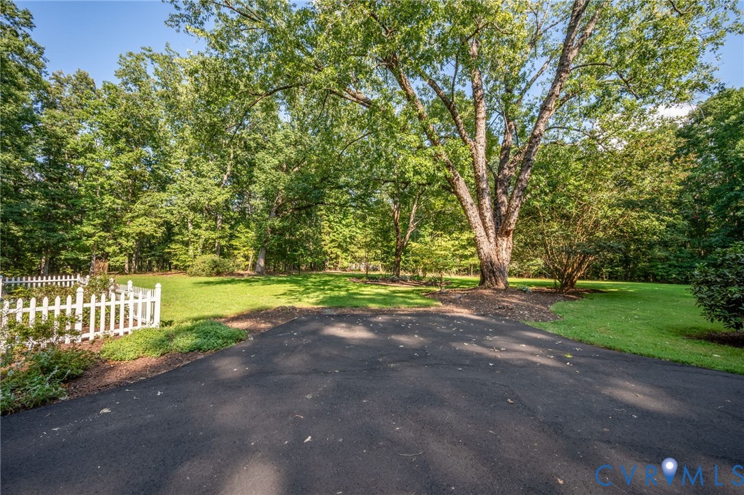 2208 Mill Road Powhatan, VA 23139 - Photo 8 of 38 Gallery Image 8