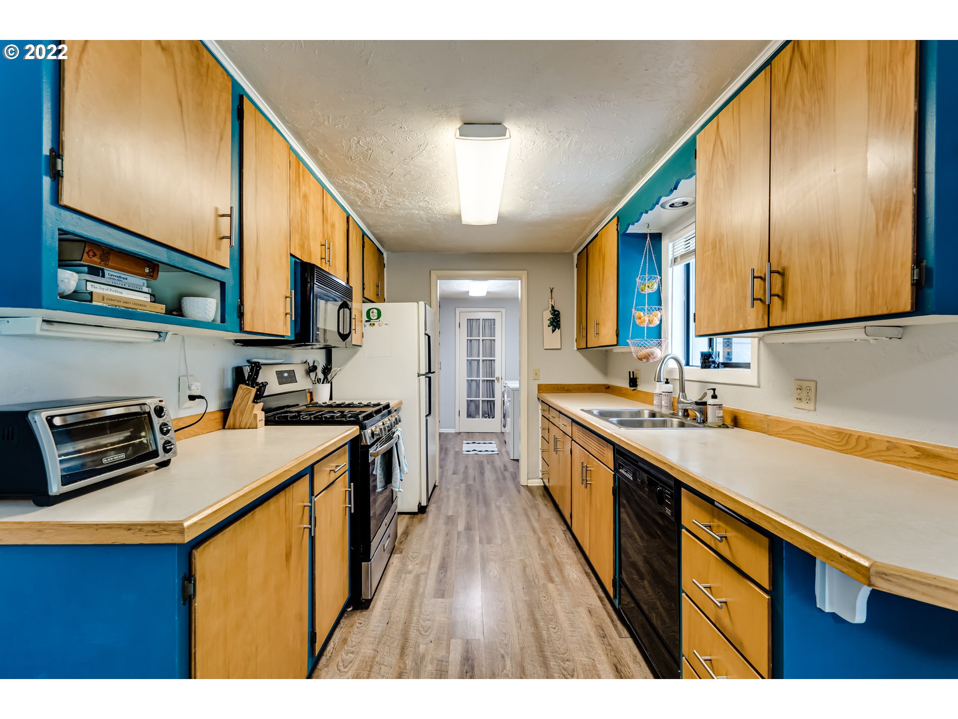 832 Greg Way Eugene, OR 97404 - Photo 11 of 32 Gallery Image 11