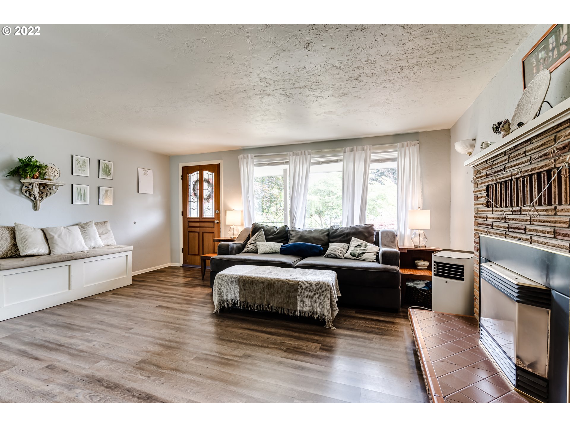 832 Greg Way Eugene, OR 97404 - Photo 6 of 32 Gallery Image 6