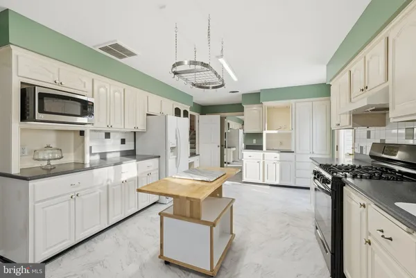 $675,000 | 1206 Beechwood Drive, Frederick, MD 21701