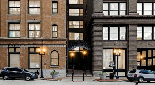 $165,000 | 308 West 8th Street, Unit 304, Kansas City, MO 64105