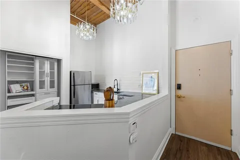 $165,000 | 308 West 8th Street, Unit 304, Kansas City, MO 64105