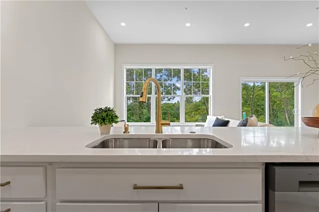 $324,900 | 2213 Lebanon Drive, McKeesport, PA 15135