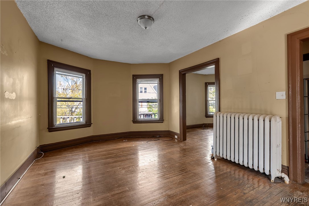 195 Riverside Avenue Buffalo, NY 14207 - Photo 19 of 34