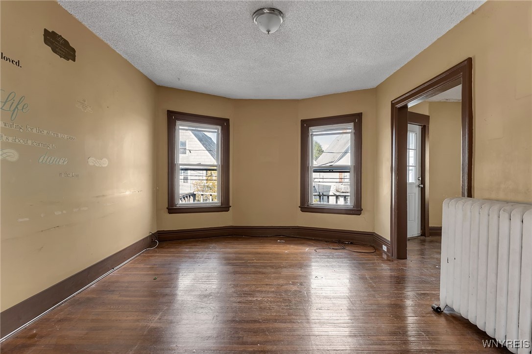 195 Riverside Avenue Buffalo, NY 14207 - Photo 20 of 34