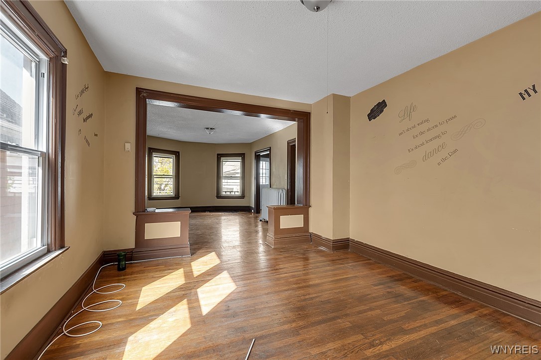 195 Riverside Avenue Buffalo, NY 14207 - Photo 24 of 34