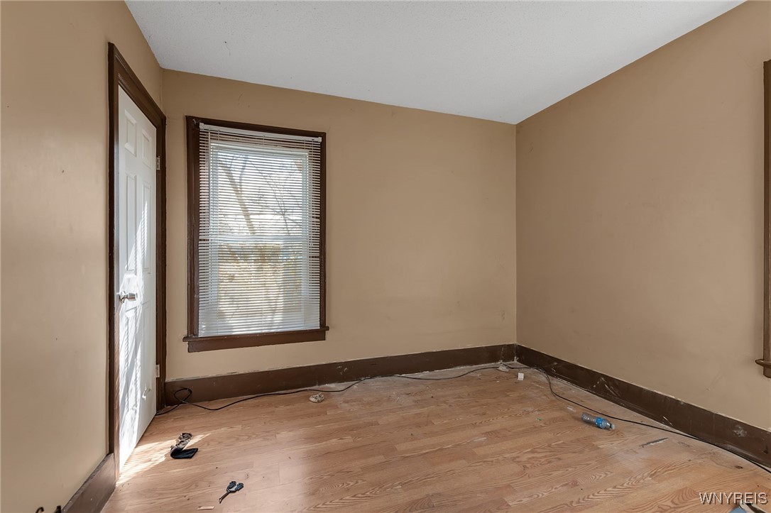 195 Riverside Avenue Buffalo, NY 14207 - Photo 25 of 34