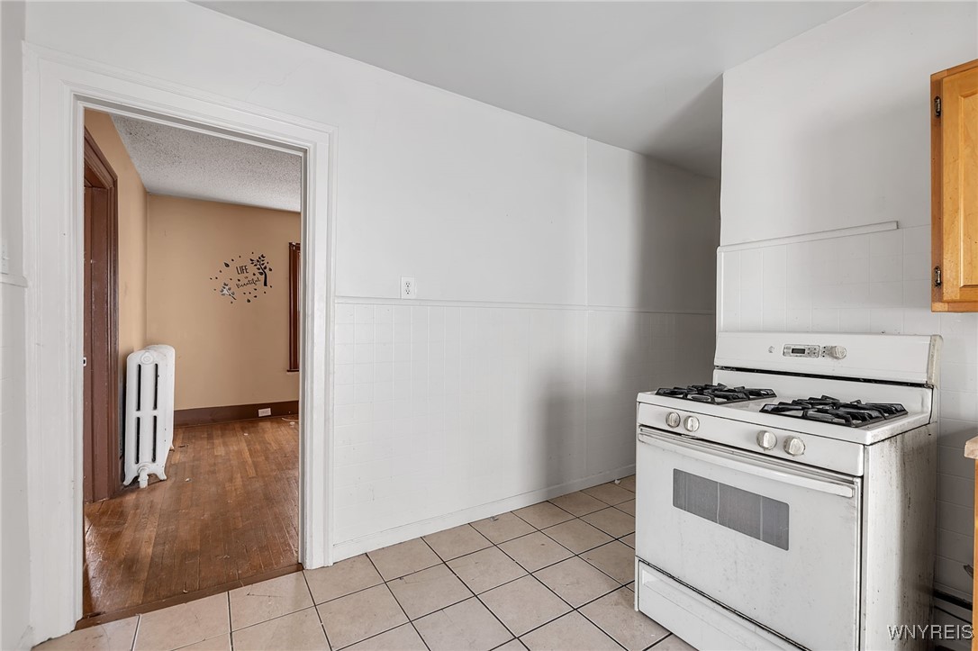 195 Riverside Avenue Buffalo, NY 14207 - Photo 30 of 34