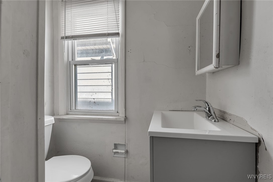 195 Riverside Avenue Buffalo, NY 14207 - Photo 31 of 34