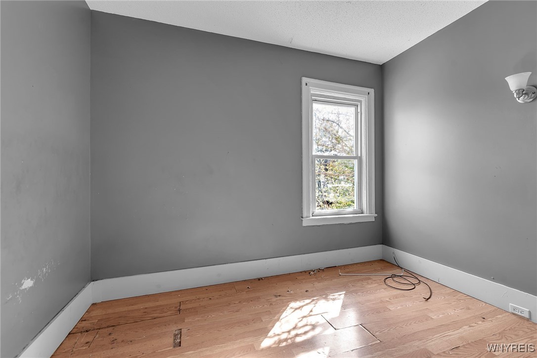 195 Riverside Avenue Buffalo, NY 14207 - Photo 33 of 34