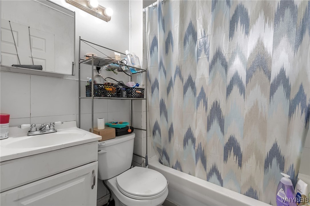 195 Riverside Avenue Buffalo, NY 14207 - Photo 10 of 34