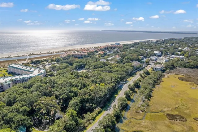 $895,000 | 1320 Oak Street, St. Simons Island, GA 31522
