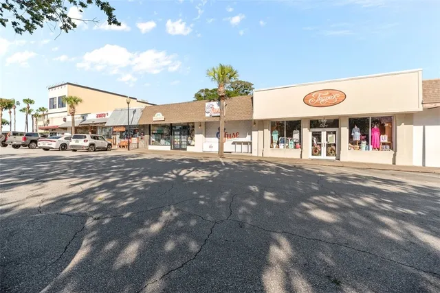 $895,000 | 1320 Oak Street, St. Simons Island, GA 31522