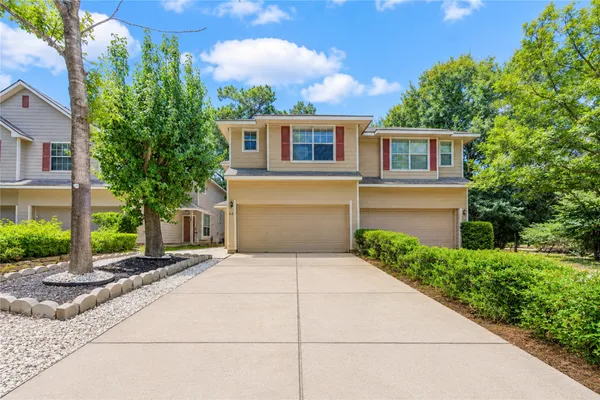 $1,900 | 225 Summerhaze Circle, The Woodlands, TX 77382